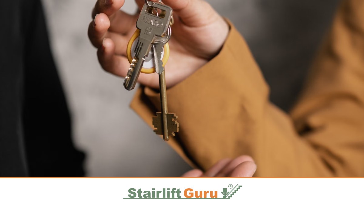 Stairlift Guru keys featured image 1 House keys and paperwork